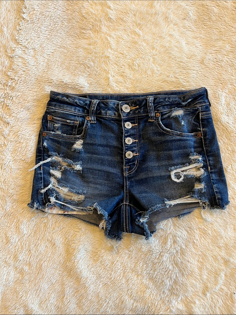American Eagle hi-rise shortie distressed size 8